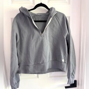 Vuori - Women's Half-Zip Gray Hoodie - M